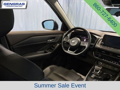 Used 2023 Nissan Rogue SV w/ SV Premium B Package AWD/4WD image 39