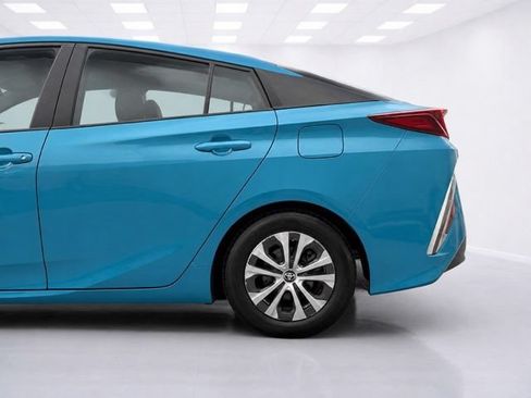 Used 2021 Toyota Prius Prime LE FWD image 6