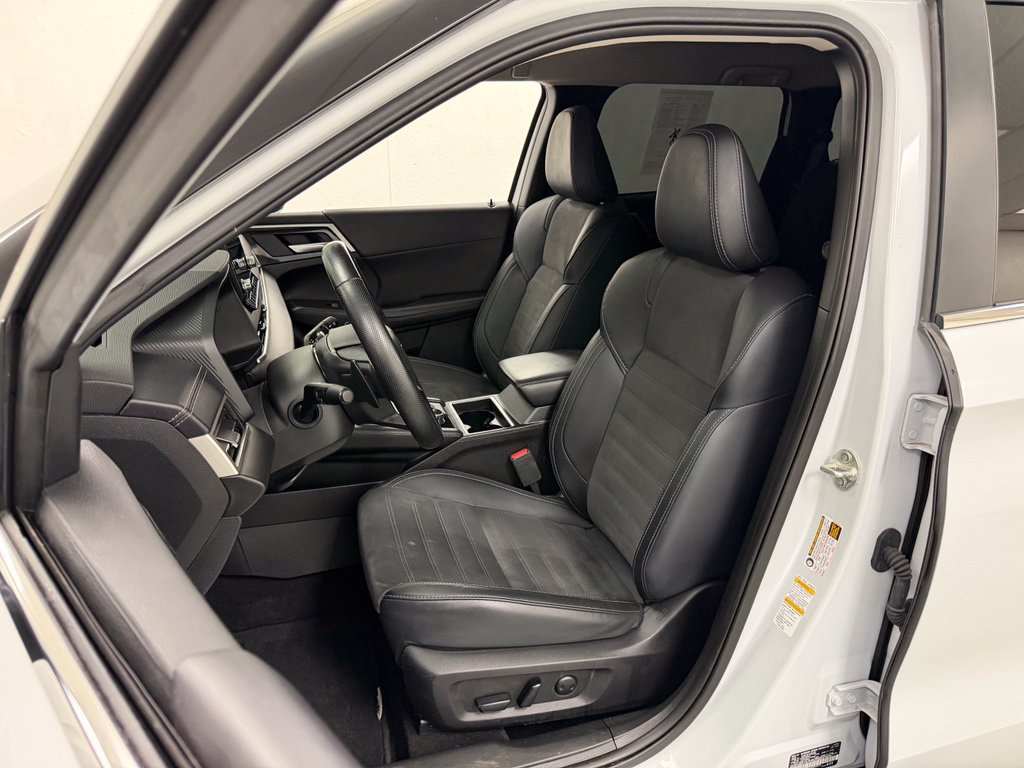Used 2024 Mitsubishi Outlander SE FWD image 21