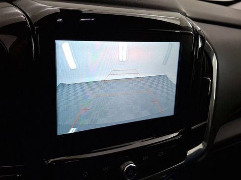 Used 2018 Chevrolet Traverse LT AWD/4WD image 7