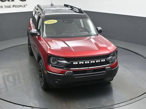 Used 2025 Ford Bronco Sport Outer Banks w/ Outer Banks Tech Package+ AWD/4WD image 46