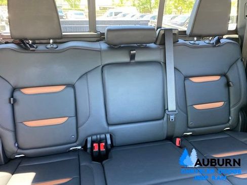Used 2025 GMC Sierra 1500 AT4 w/ AT4 Premium Package AWD/4WD image 21