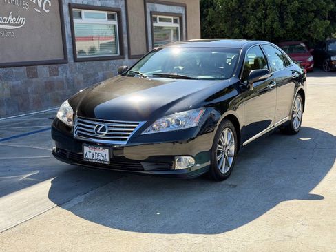 Used 2012 Lexus ES 350 Base 4dr Sedan w/ Touring Special Edition image 2