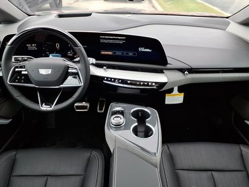 New 2026 Cadillac Optiq Sport 2 image 18