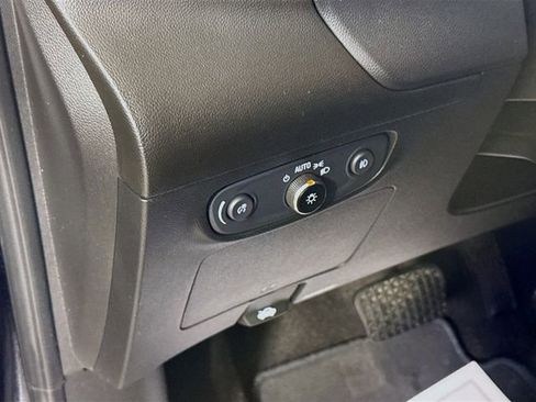 Used 2021 Buick Encore GX Preferred FWD image 12
