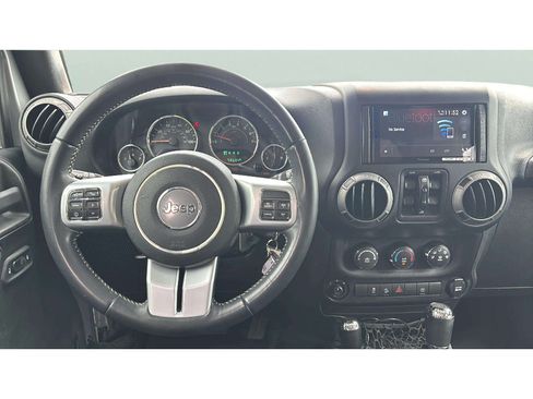 Used 2017 Jeep Wrangler Unlimited Sport AWD/4WD image 13
