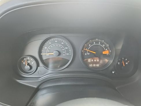 Used 2014 Jeep Patriot Sport w/ Power Value Group FWD image 18