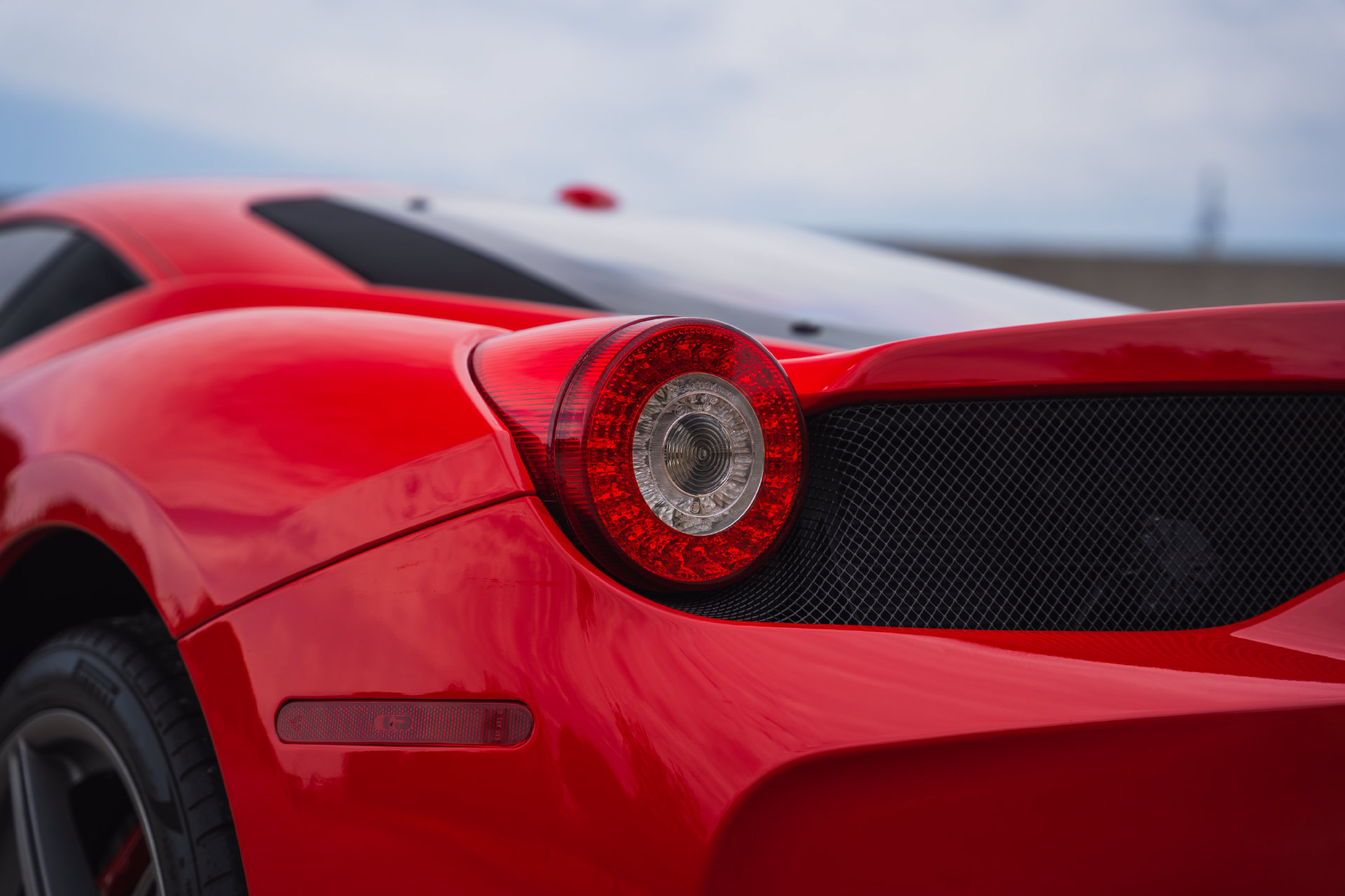 Used 2014 Ferrari 458 Speciale Coupe RWD image 25