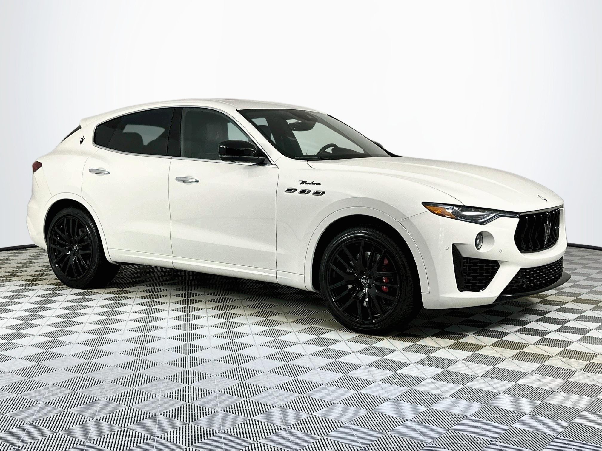 Used 2024 Maserati Levante Modena Ultima AWD/4WD image 3