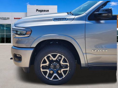 Used 2025 RAM 1500 Laramie w/ Laramie Southwest Edition AWD/4WD image 7