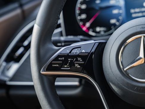 Certified 2024 Mercedes-Benz E 350 4MATIC Sedan image 30