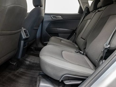 Used 2025 Kia Sportage LX FWD image 22