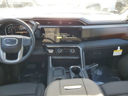 New 2026 GMC Sierra 2500 Denali w/ Denali Reserve Package AWD/4WD image 15