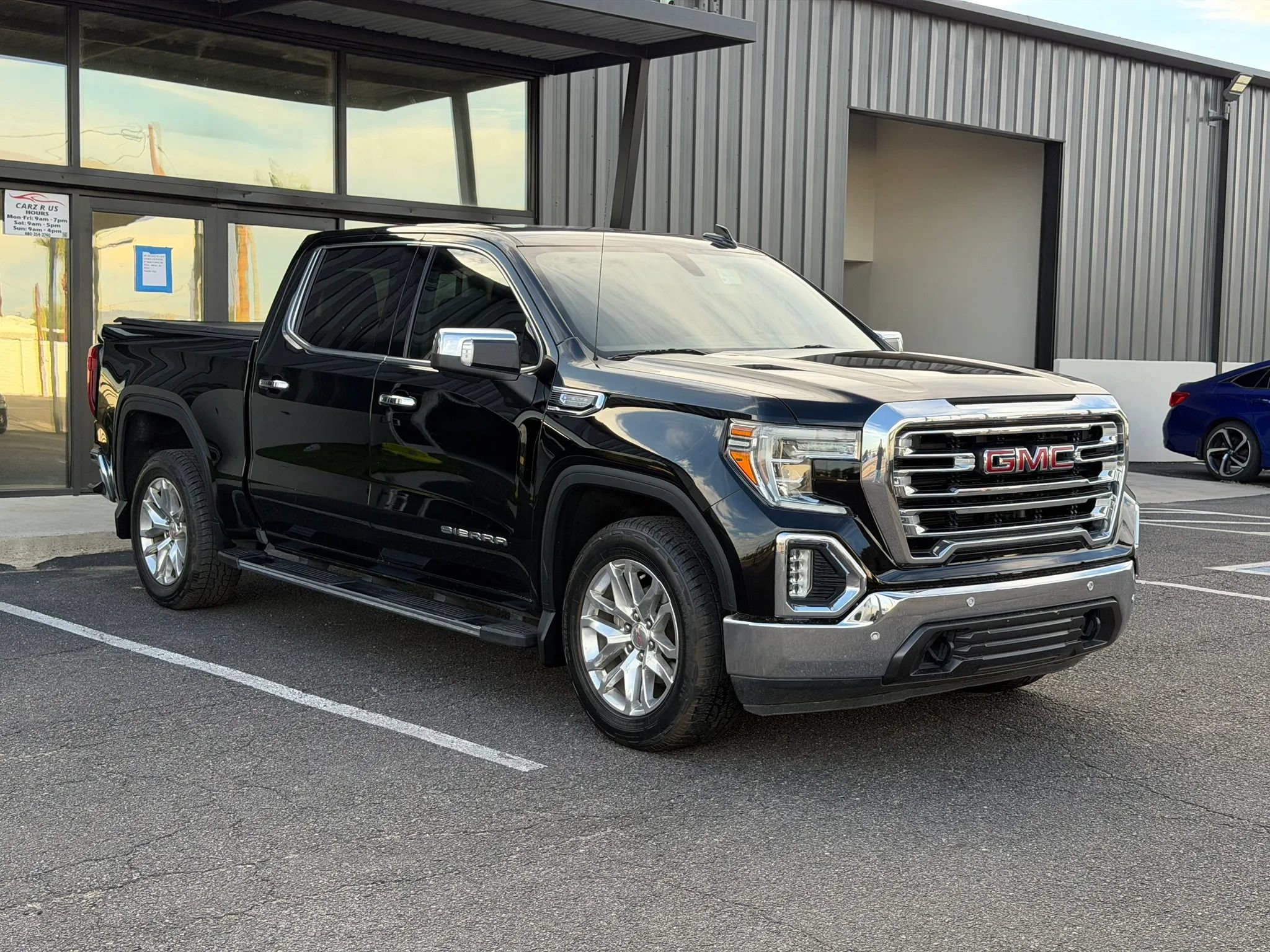 Used 2020 GMC Sierra 1500 SLT RWD image 10