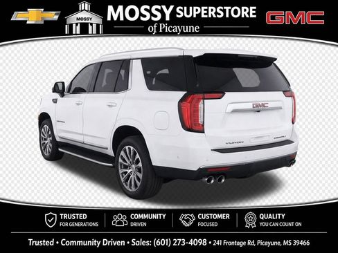Used 2023 GMC Yukon Denali w/ Denali Reserve Package AWD/4WD image 3
