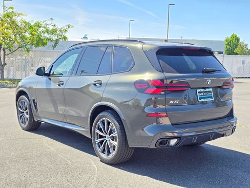 New 2026 BMW X5 xDrive40i w/ Executive Package AWD/4WD image 4