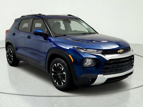 Used 2021 Chevrolet TrailBlazer LT w/ Convenience Package FWD image 7
