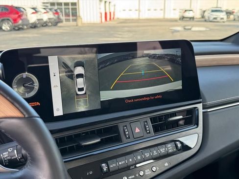 Used 2024 Lexus ES 350 Ultra Luxury w/ Accessory Package (Z1) image 24