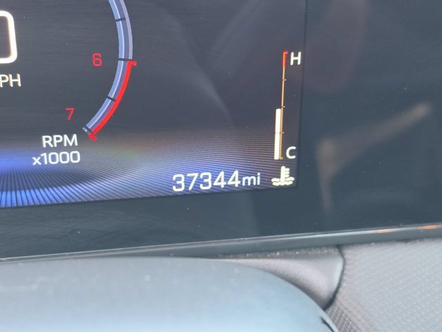 Used 2025 Chevrolet TrailBlazer LT FWD image 41