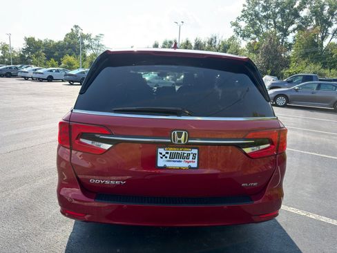 Used 2023 Honda Odyssey Elite image 7