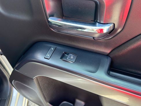 Used 2019 Chevrolet Silverado 1500 LT AWD/4WD image 26