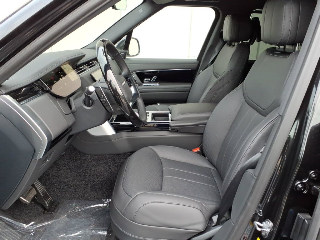 New 2027 Land Rover Range Rover Long Wheelbase SE AWD/4WD image 10
