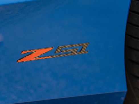 Used 2024 Chevrolet Corvette Stingray Preferred Cpe w/ Z51 Performance Package RWD image 5
