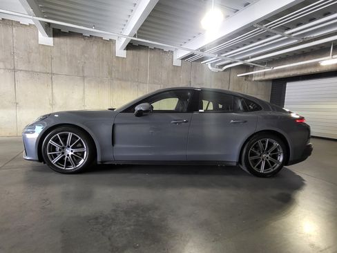 Certified 2025 Porsche Panamera 4 AWD/4WD image 2
