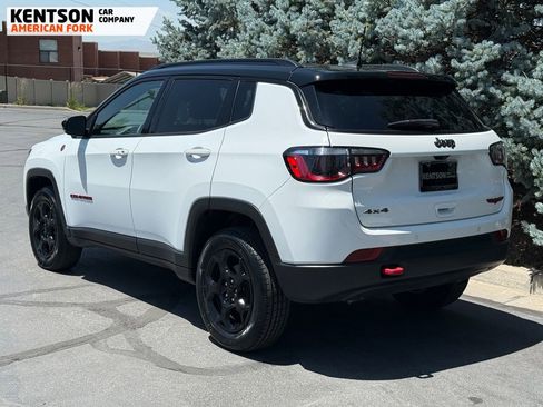 Used 2023 Jeep Compass Trailhawk image 6