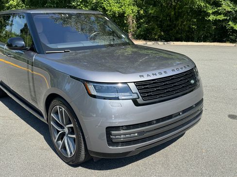 Used 2023 Land Rover Range Rover Long Wheelbase Autobiography AWD/4WD image 17
