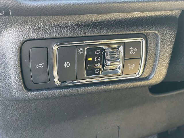 Used 2020 Lincoln Corsair Reserve w/ Equipment Group 201A FWD image 20