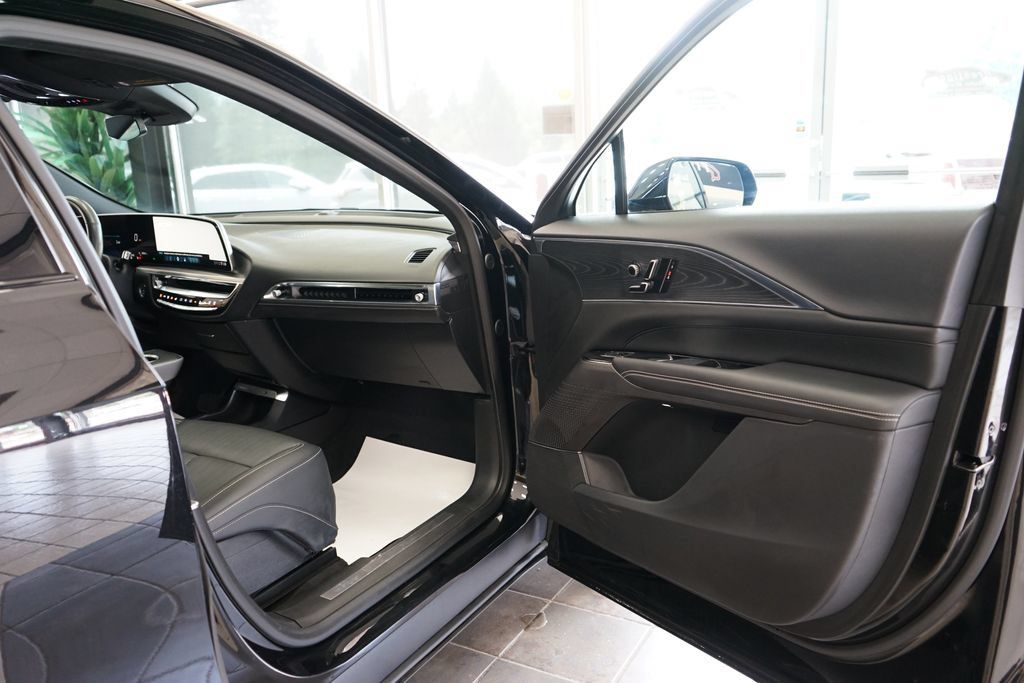 Used 2024 Cadillac Lyriq Sport w/ LPO, Floor Liner Package AWD/4WD image 51