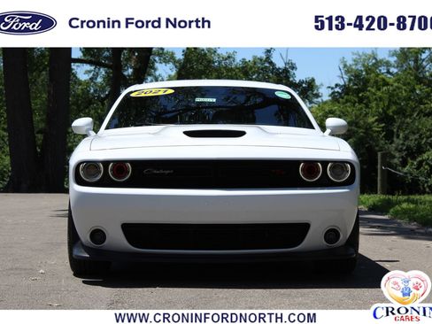 Used 2021 Dodge Challenger R/T Scat Pack RWD image 2
