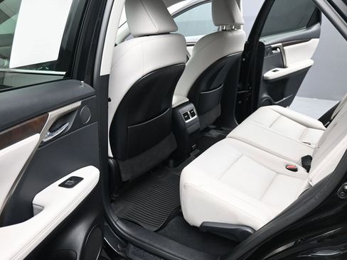 Used 2022 Lexus RX 350 350 w/ Premium Package image 17