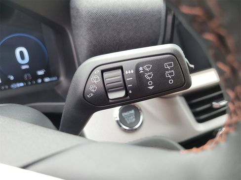 New 2025 Ford Explorer Active w/ Active Comfort Package image 29