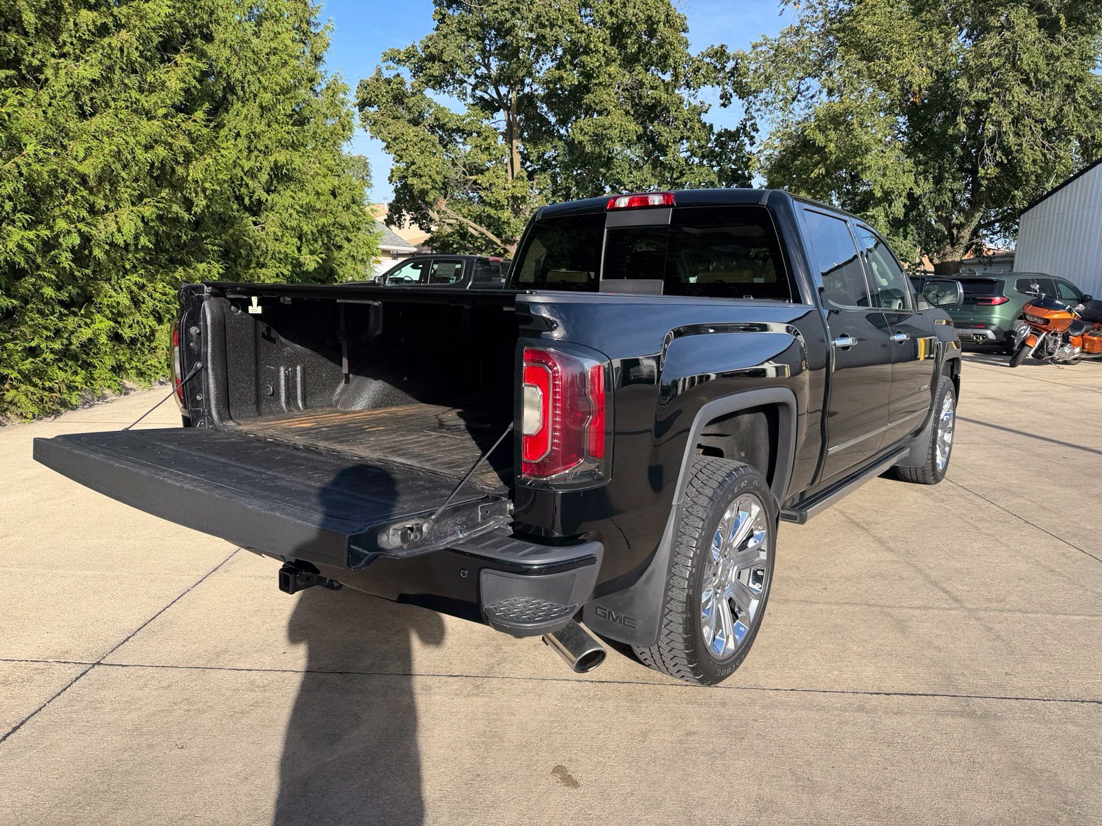 Used 2018 GMC Sierra 1500 Denali w/ Denali Ultimate Package AWD/4WD image 33