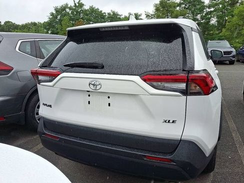 Used 2024 Toyota RAV4 XLE FWD image 5
