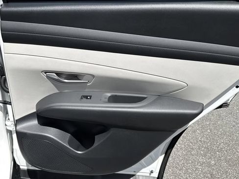 New 2026 Hyundai Tucson SEL FWD image 18