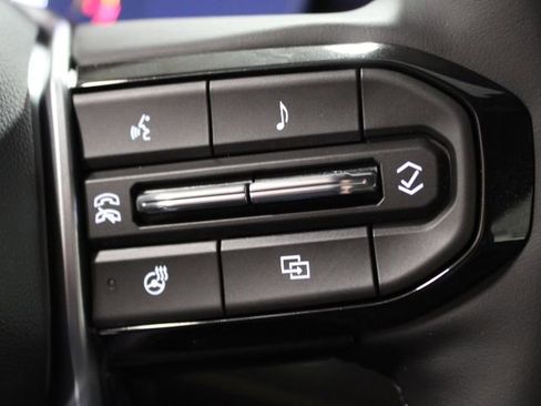 New 2026 Chevrolet Colorado ZR2 w/ Midnight Edition image 38