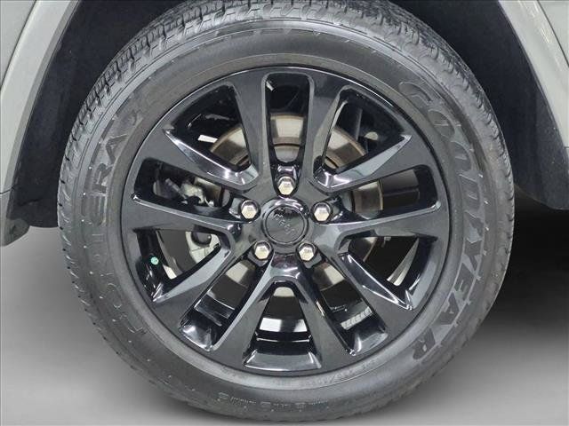 Used 2021 Jeep Grand Cherokee Laredo X RWD image 24