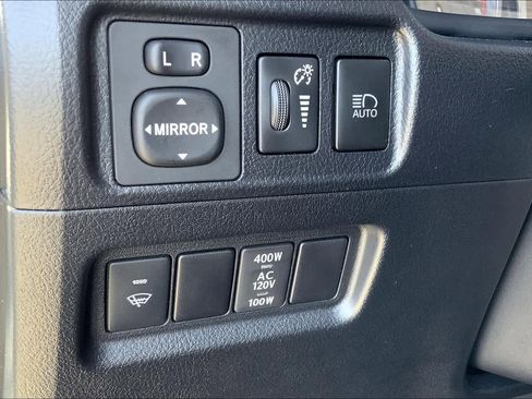 Used 2021 Toyota 4Runner TRD Off-Road Premium AWD/4WD image 33