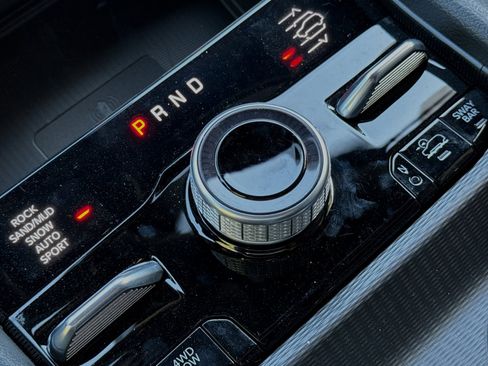 New 2023 Jeep Grand Cherokee Trailhawk w/ Advanced Protech Group II image 21