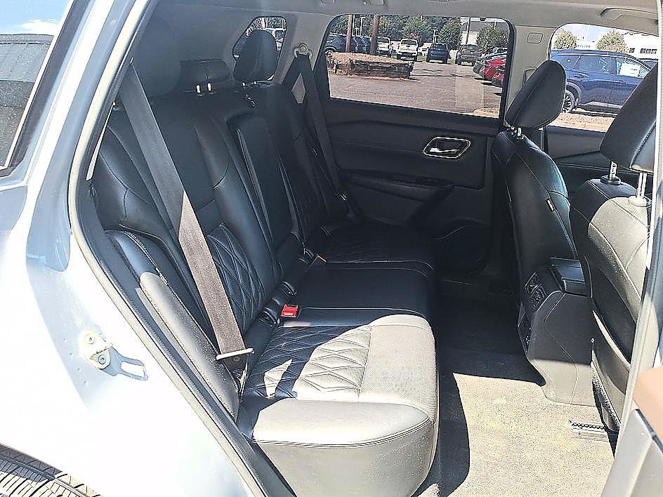 Certified 2021 Nissan Rogue Platinum FWD image 22