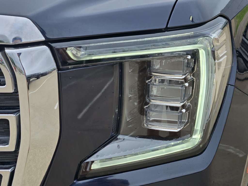 Used 2021 GMC Yukon SLT w/ SLT Premium Package RWD image 10