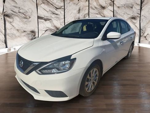 Used 2018 Nissan Sentra SV w/ Premium Package (P01) FWD image 1