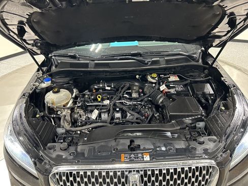 Used 2021 Lincoln Corsair AWD w/ Premium Package image 32