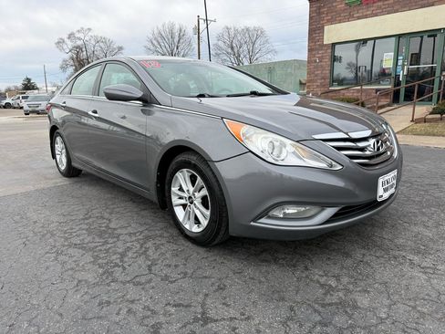 Used 2013 Hyundai Sonata GLS w/ Popular Equipment Pkg image 2