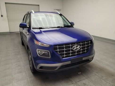 Used 2021 Hyundai Venue SEL w/ Premium Package FWD image 14
