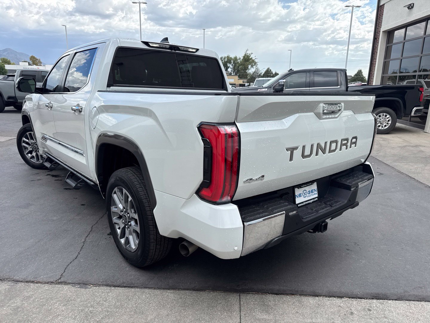 Used 2024 Toyota Tundra Limited w/ TRD Off-Road Package AWD/4WD image 6