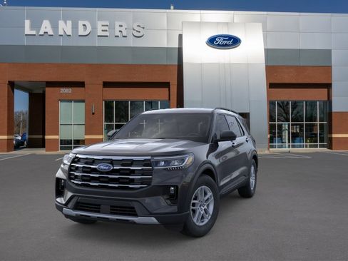 New 2026 Ford Explorer Active w/ Active Comfort Package RWD image 2